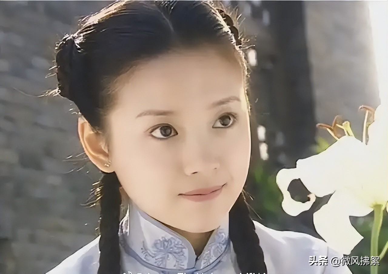 11位女星的民国学生装 灵动俏皮