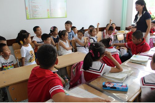 小学生“检讨书”火了，看似真诚反思却藏着小秘密，网友：想挨打