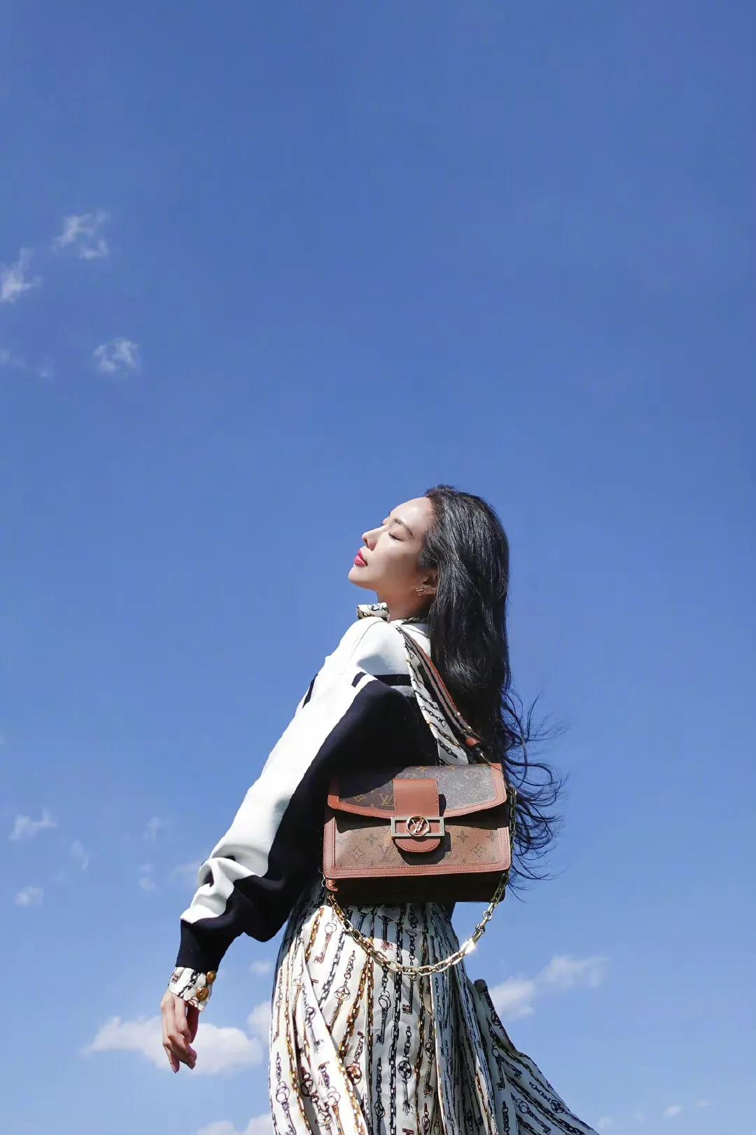 王菲菲近期穿搭