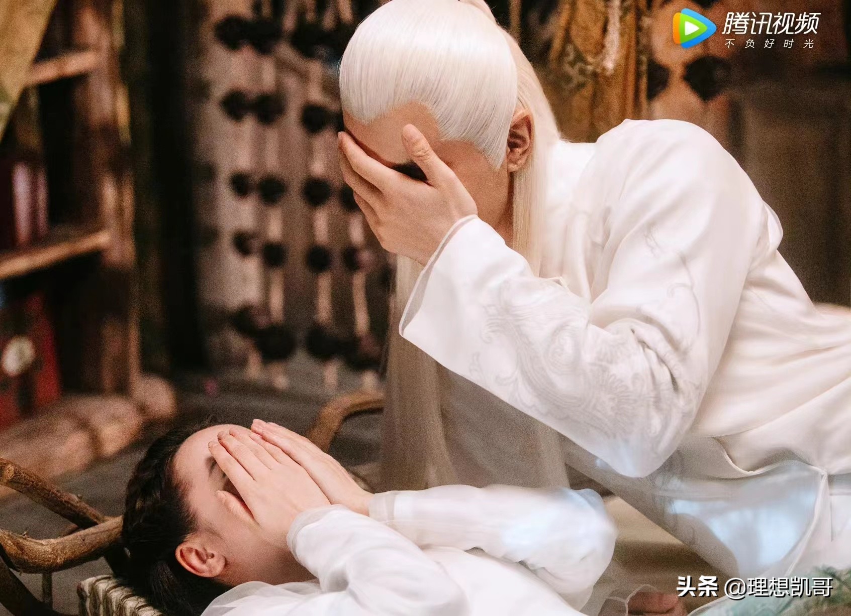 《三生三世枕上书》，青丘白凤九和东华帝君！三生三世纠葛