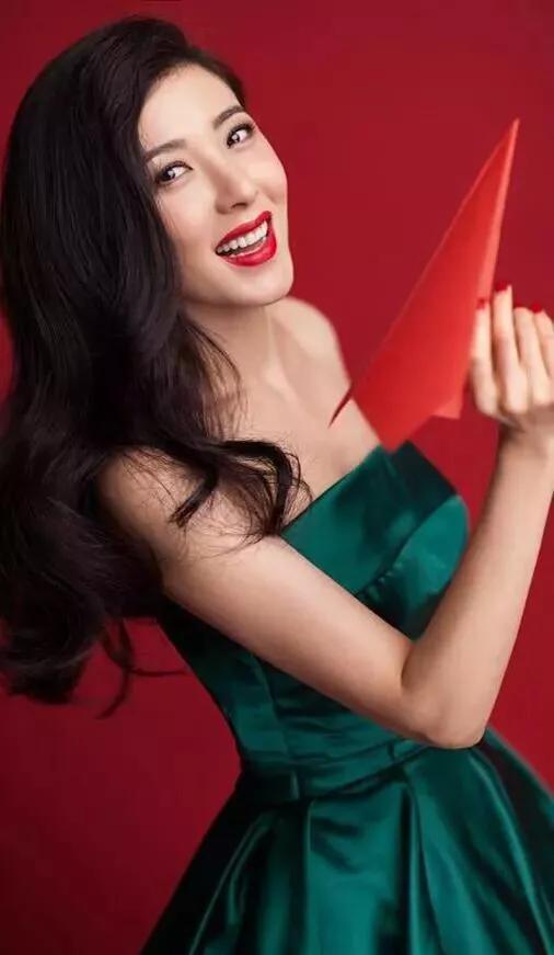 明星俏佳人：最美杨贵妃曾黎