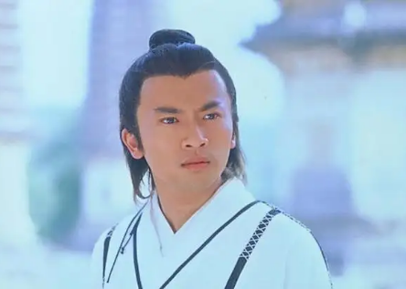 无敌县令和倚天屠龙记中相同的演员