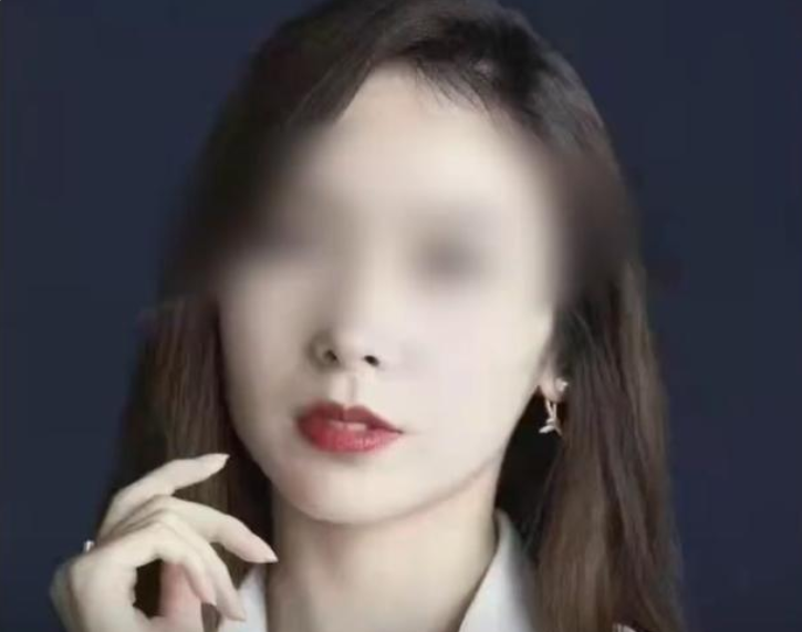 网传四川一高校女老师骚扰男学生，聊天记录不忍直视，校方回应