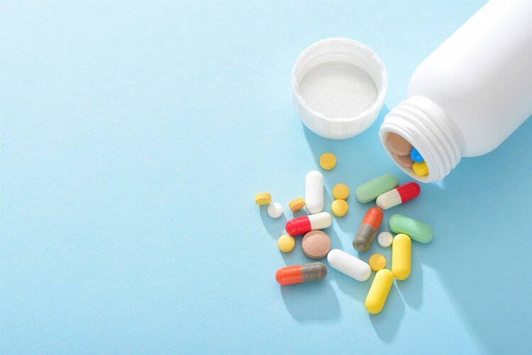 ��ѹҩ�����°����ʣ�3�ѹҩ���ٻأ����ڻ�����Ҫͣҩ��