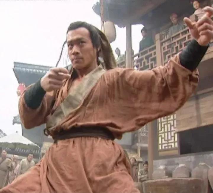 扮演武松和鲁智深的演员竟然有这么多