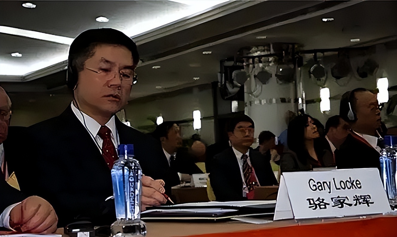 美国首位华裔州长骆家辉，根在广东台山，却对美国忠心不二