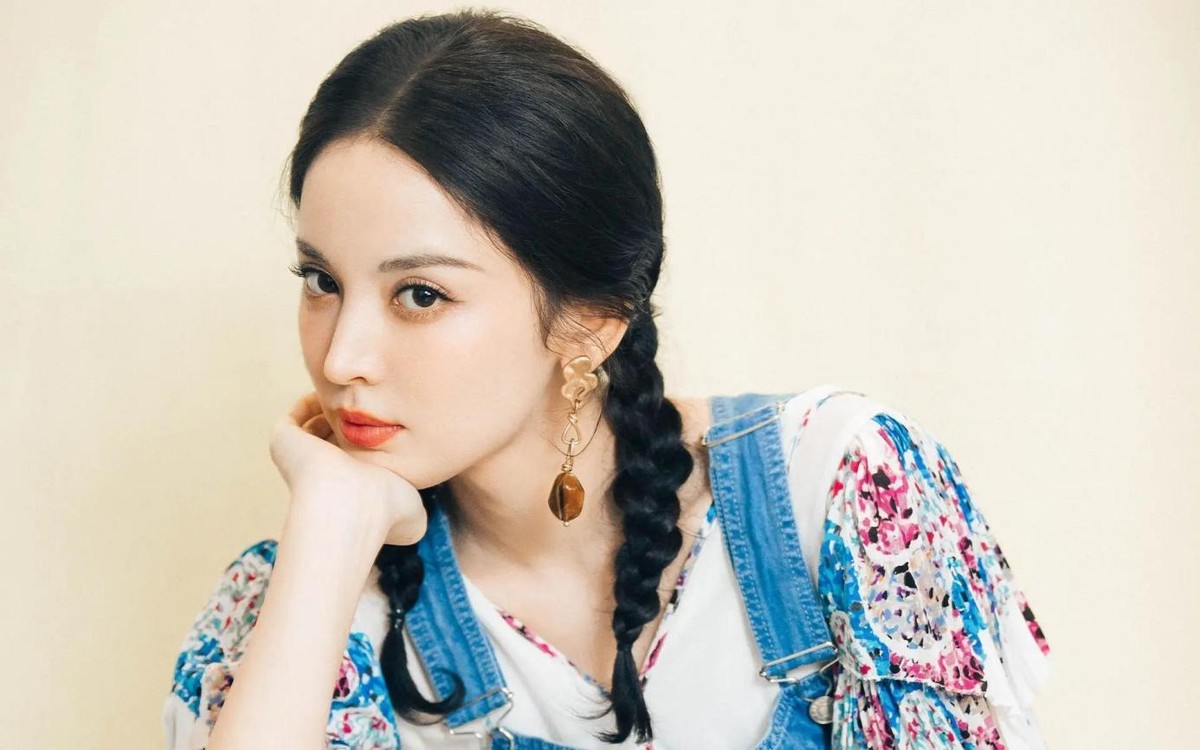 新疆舞美女明星新疆舞蹈演员女