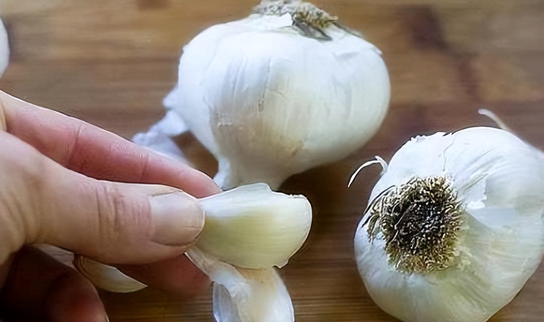 一种吃了会让人变臭的食物，却对身体健康有益，你可以考虑吃点