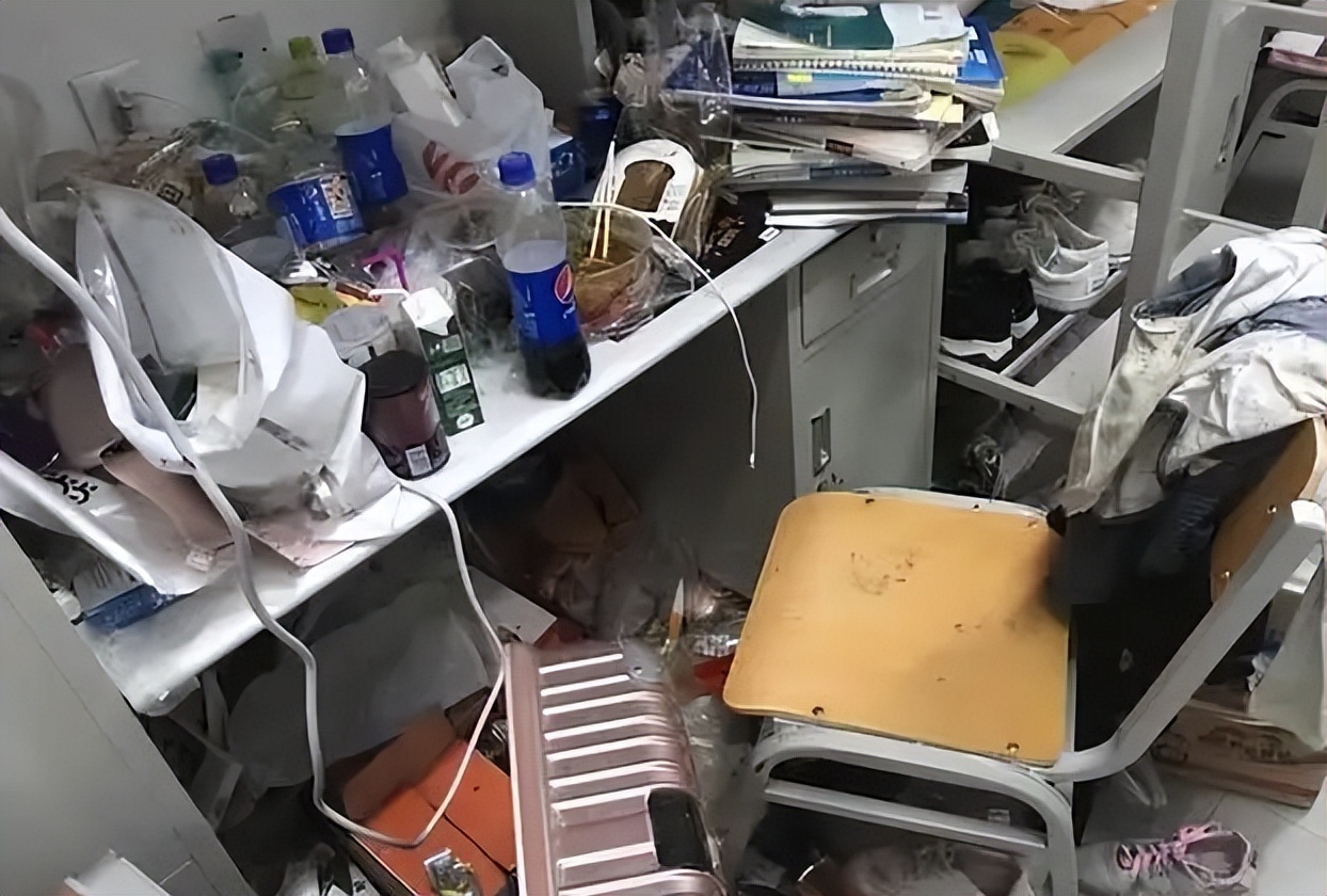 为何大学生喜欢到校外租房？不是花钱享受生活，实则只想花钱消灾