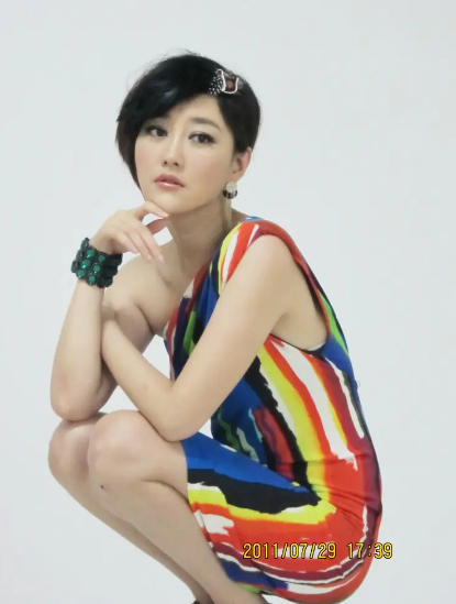 《丑女无敌》14年，男主改名难改运，女主无戏拍，男配成一线