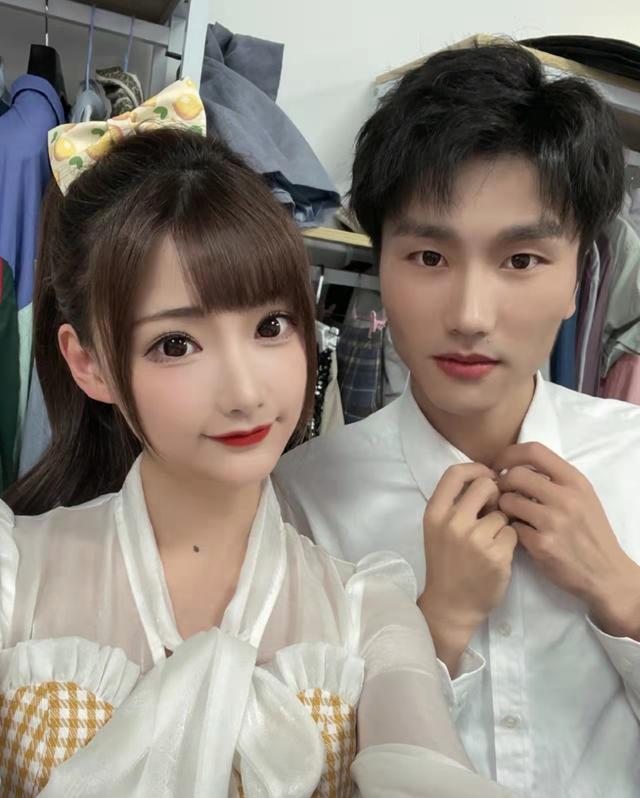 “十大电竞解说”投票：瓶子第4，琪琪第5，李九第16，真“凉”了