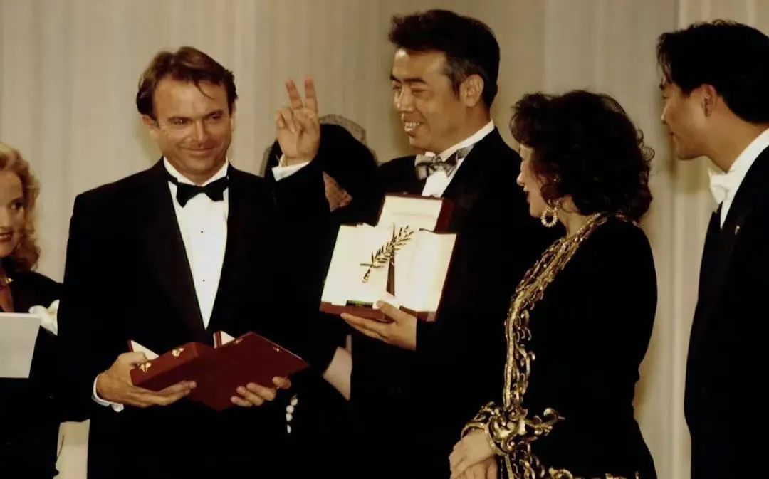 她捧红了张国荣，却让自己消失了