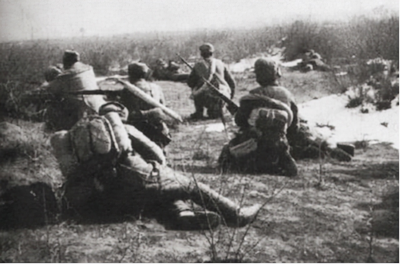 解放军42军：本被安排集体转业，却安然度过多次裁军，威震四方