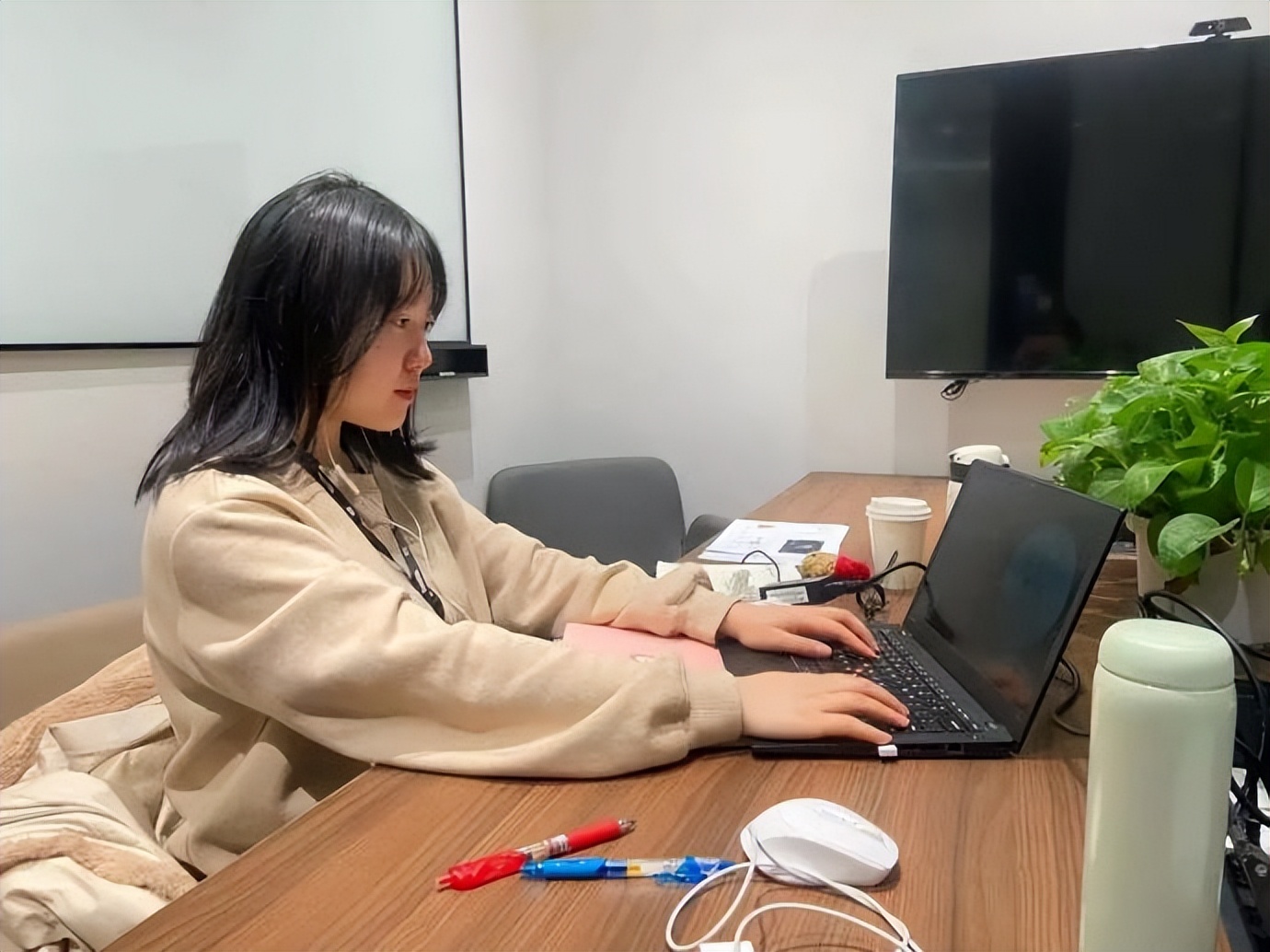 稳居专业第一！辽宁女神学霸：手握大奖，入职全球顶级会计事务所