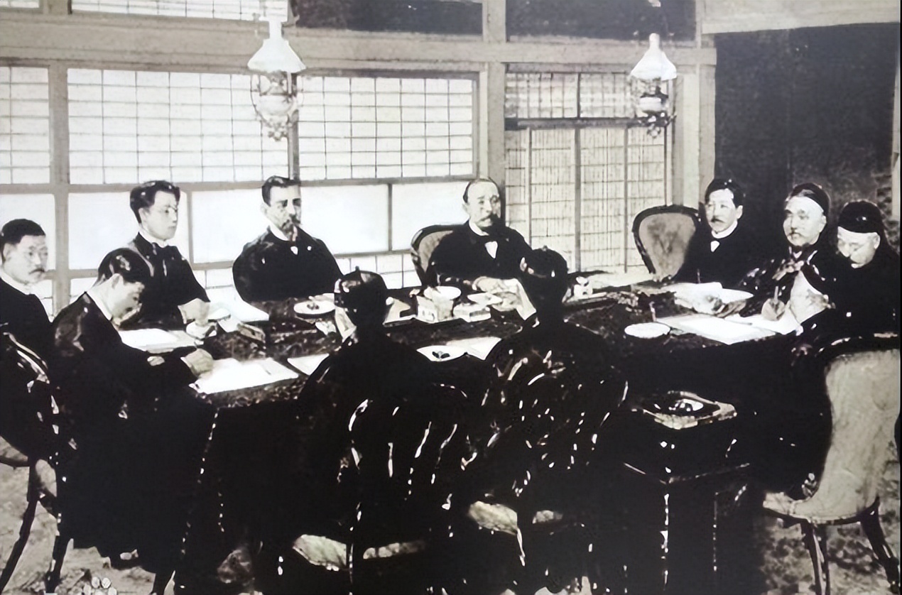 �ձ��²���ͳ����������Ϊ���½���̨����������ͷ���ɹ����䱾��