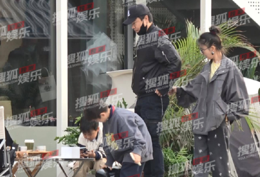 ��˼��١���������ɸ��ϣ�ѾѾϸ�İ��������·���ȫ����˵��Ц