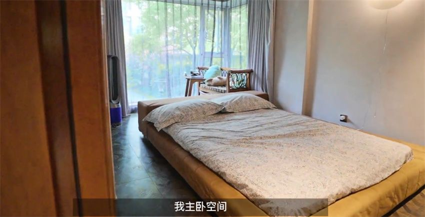 杭州姑娘买下87㎡“怪房”，自己爆改成复式！网友：这是别墅吧