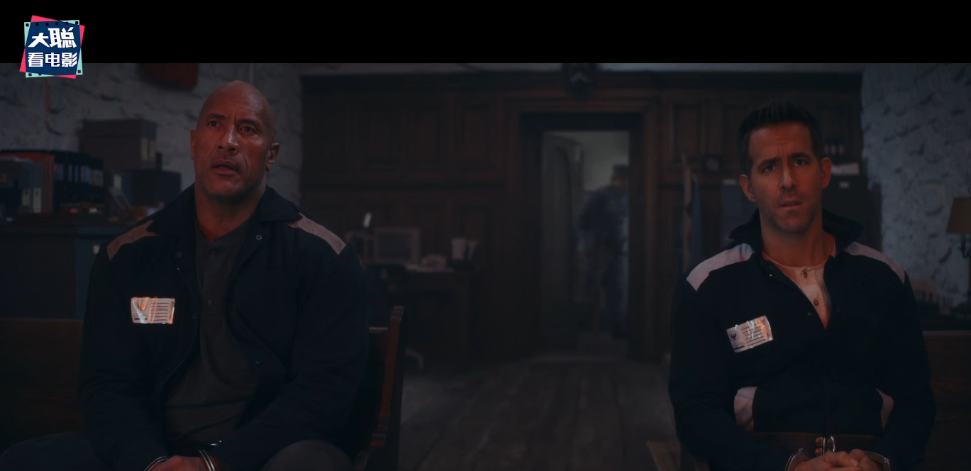 《红色通缉令》解析！看美美的加朵就好啦！还需要剧情逻辑吗？