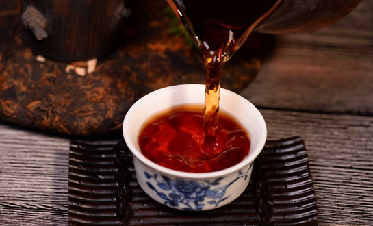 茶叶怎么储存最好，到底能不能放冰箱？很多人都做错了