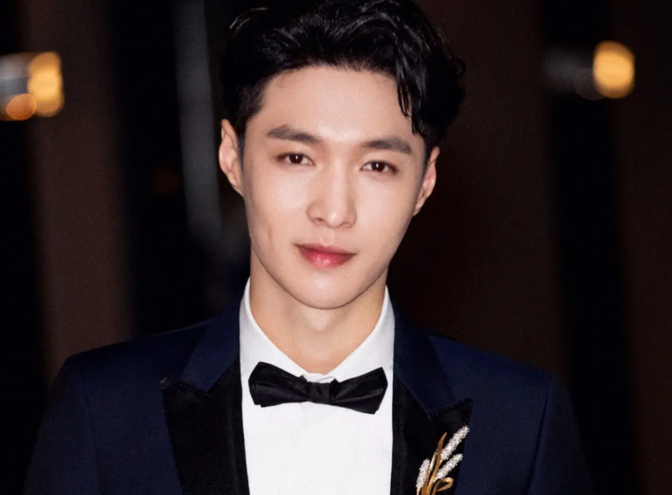 张艺兴编曲水平比作曲水平高，未来无限大，能力还在不断地提升