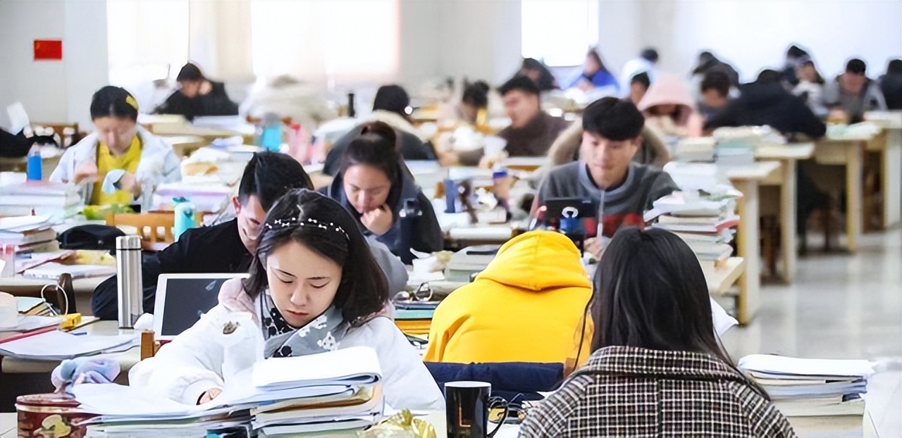 模拟成绩与高考成绩，彼此间究竟有多大差距？看班主任怎么说