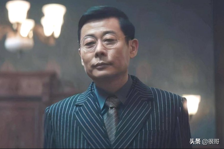 《庭外》中的脸熟，霍青是反派专业户，栾元晖隔着屏幕都让人害怕