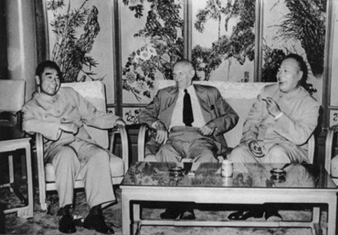 1972年尼克松访华，熊向晖一个问题难倒基辛格，周恩来：值得表扬
