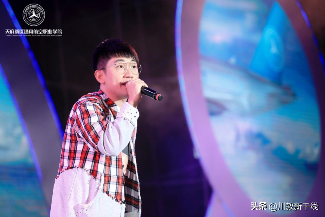 就业升学路皆宽——走进中国第一所通用航空高校天府通航学院