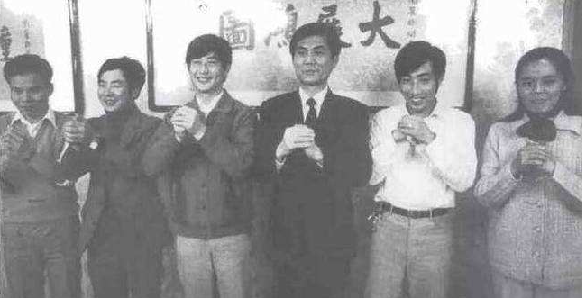 六名暴徒劫持中国客机到韩国，却被封为“义士”，最后下场如何？