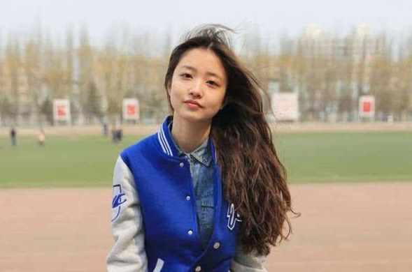 清华美女博士走红，号称“小石原里美”，每段学习经历都与众不同