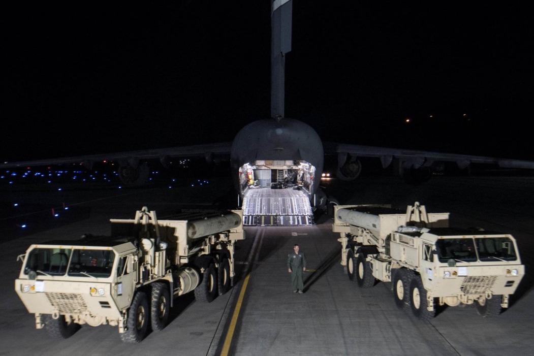 ��Һ����˳��й��г�����˦���������ߣ���Ӧ�÷����ڻ�׬Ǯ����