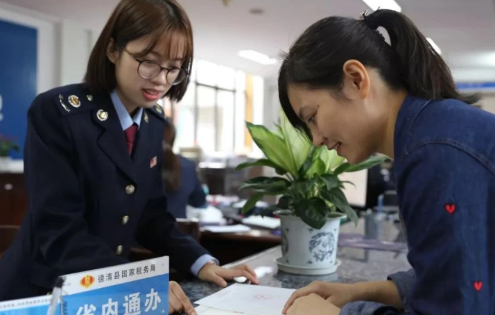 公务员迎来“新政策”，薪资待遇受到影响，部分地区已经实行？