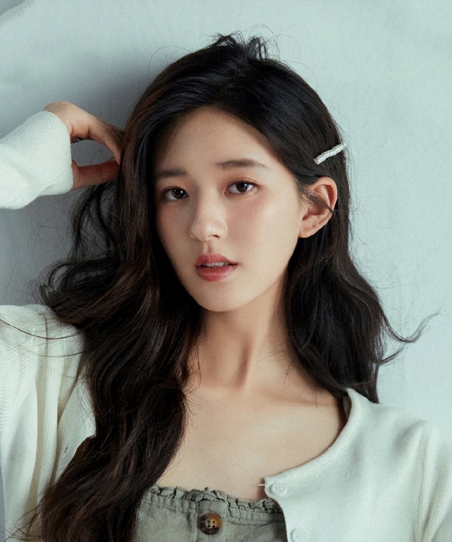 有人资源顶天，有人演技炸裂，95后小花竞争激烈，谁能突出重围？