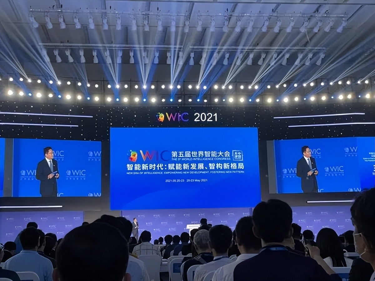 當“哏都”遇上智能