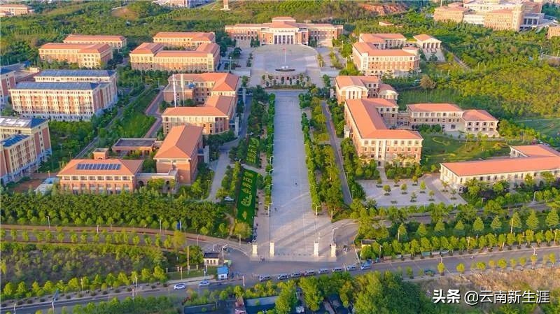 云南财经大学、昆明理工大学、云南师范大学、云南大学哪个更好？