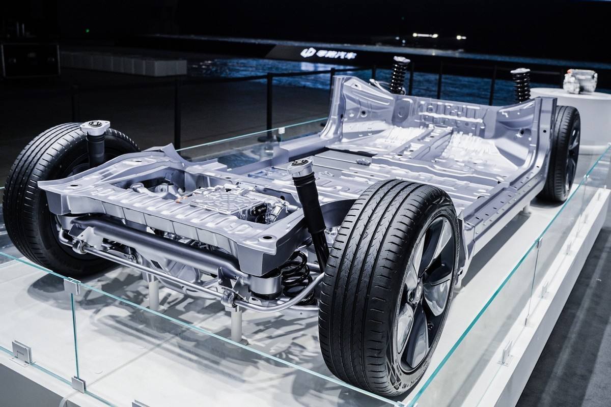 特斯拉停产半个月有玄机？CTC技术从理论到实际的影响