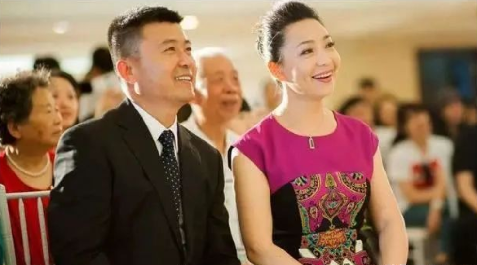 著名演员戴春荣之女郝洛钒：见证父母爱情，我也要像他们一样幸福