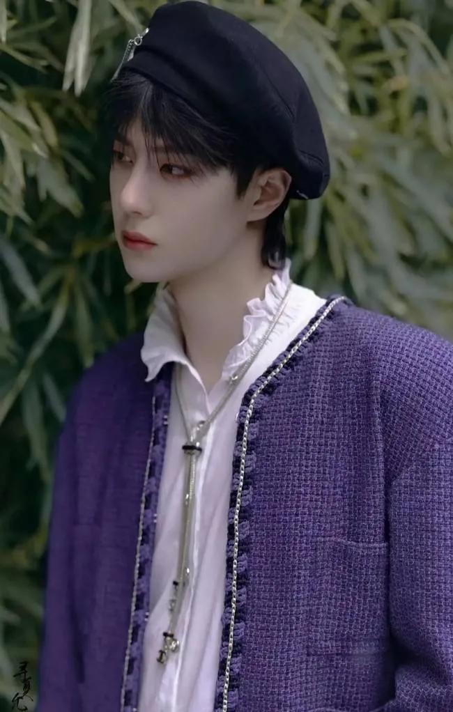 王一博的壁纸图片，你们最喜欢哪张呢