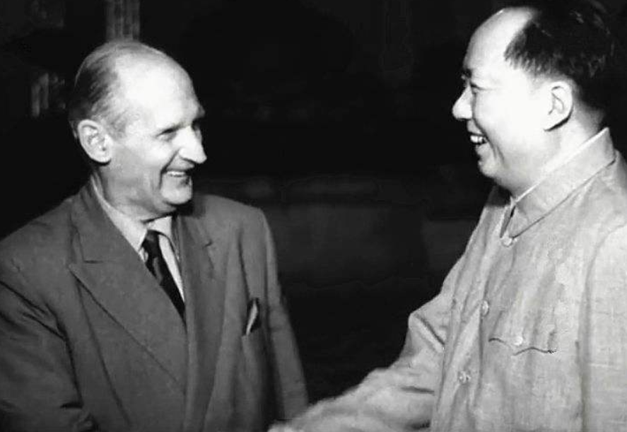 为何毛主席能统领群雄？看开国元帅怎么说，贺龙直接、叶剑英中肯