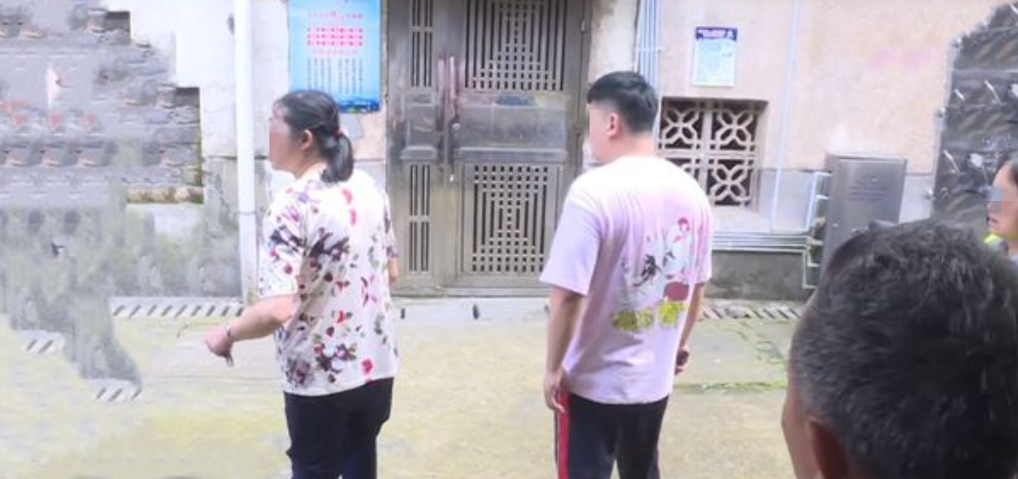 陕西女工人封慧的波折婚后生活