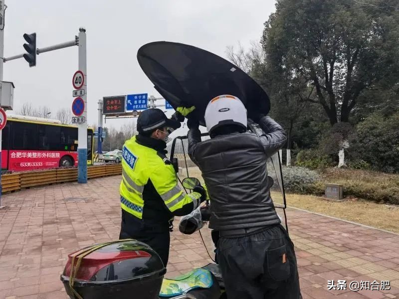 安徽合肥：电瓶车遮阳棚，到底该不该拆？