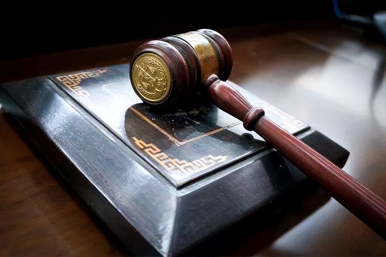 重庆:网约车发生交通事故，平台是否担责？法院：应当担责