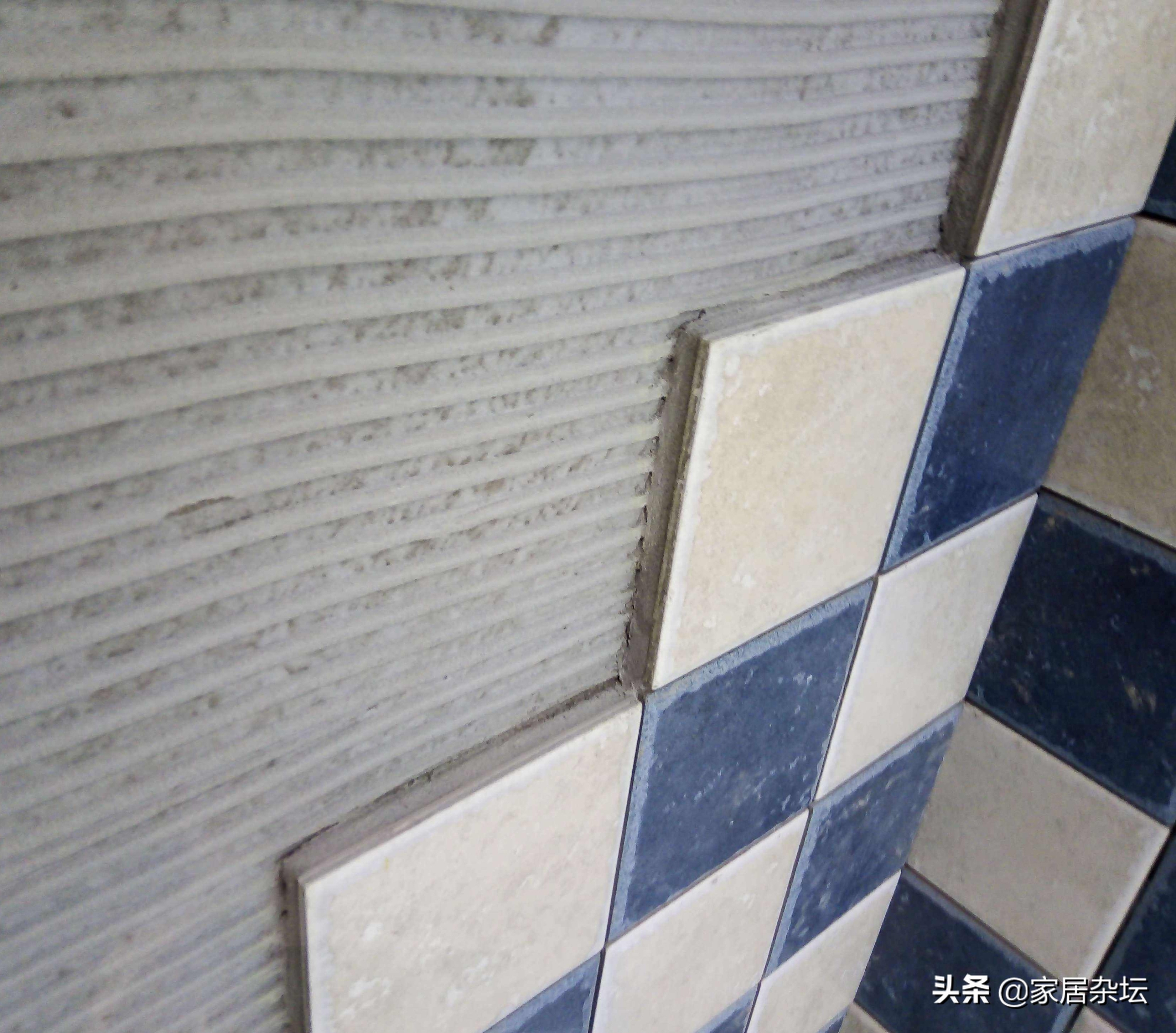 家中装修墙砖脱落问题及解决方法