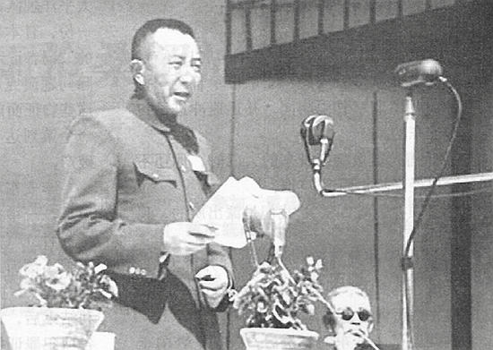 1950年外国间谍企图国庆节炮轰天安门，毛主席：打过来谁都不许跑