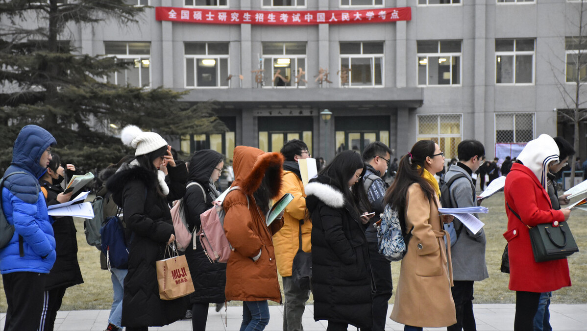 高二，考试成绩在600分上下，高考考上中等985院校的希望有多大？