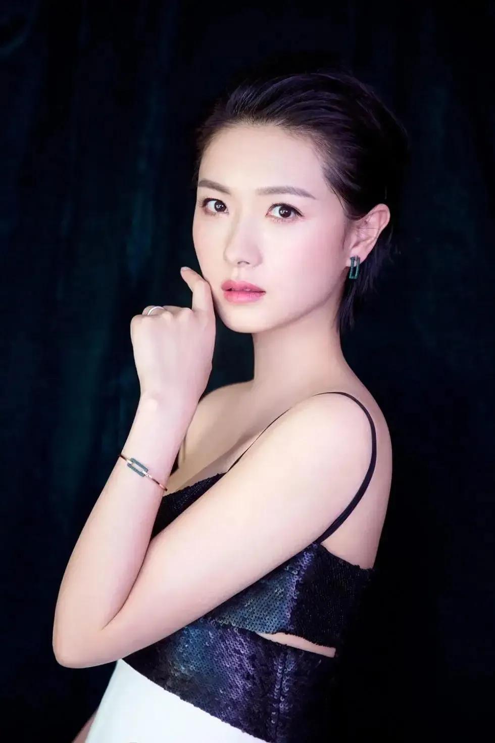 大器晚成——万茜