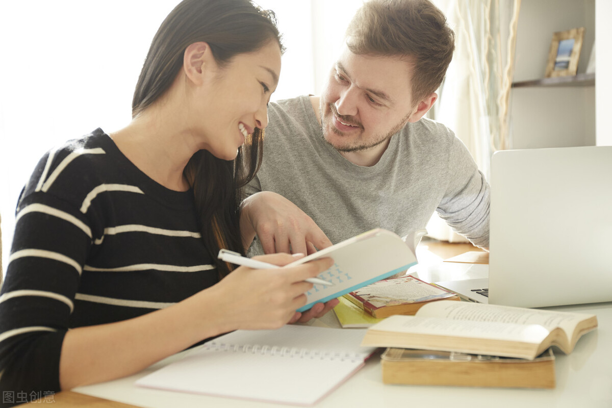 基础英语阶段翻译中的语境迁移及重构——以功能对等为视角