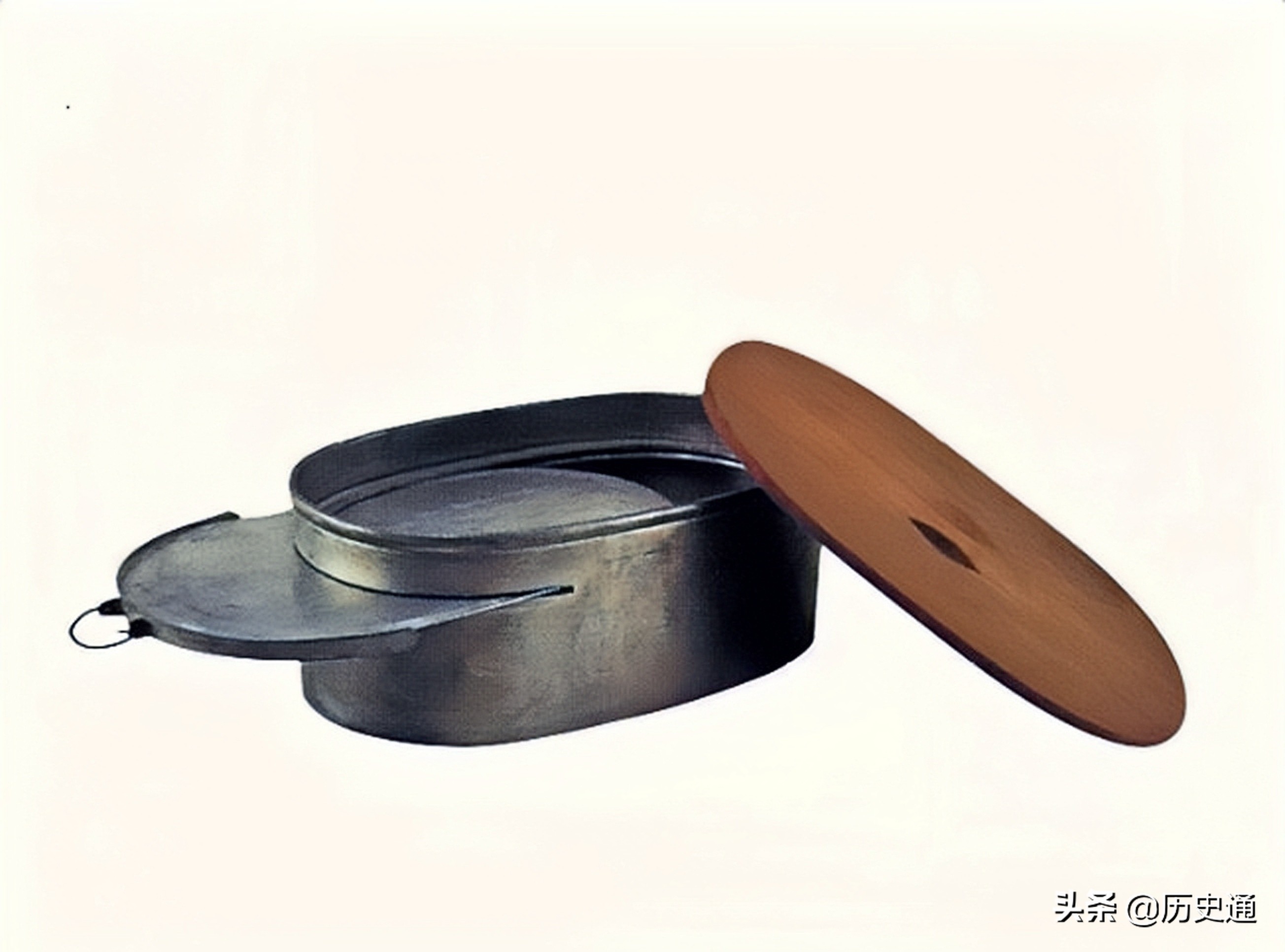 宫闱秘事：帝王与妃嫔如厕，特定手纸与便器，慈禧最讲究