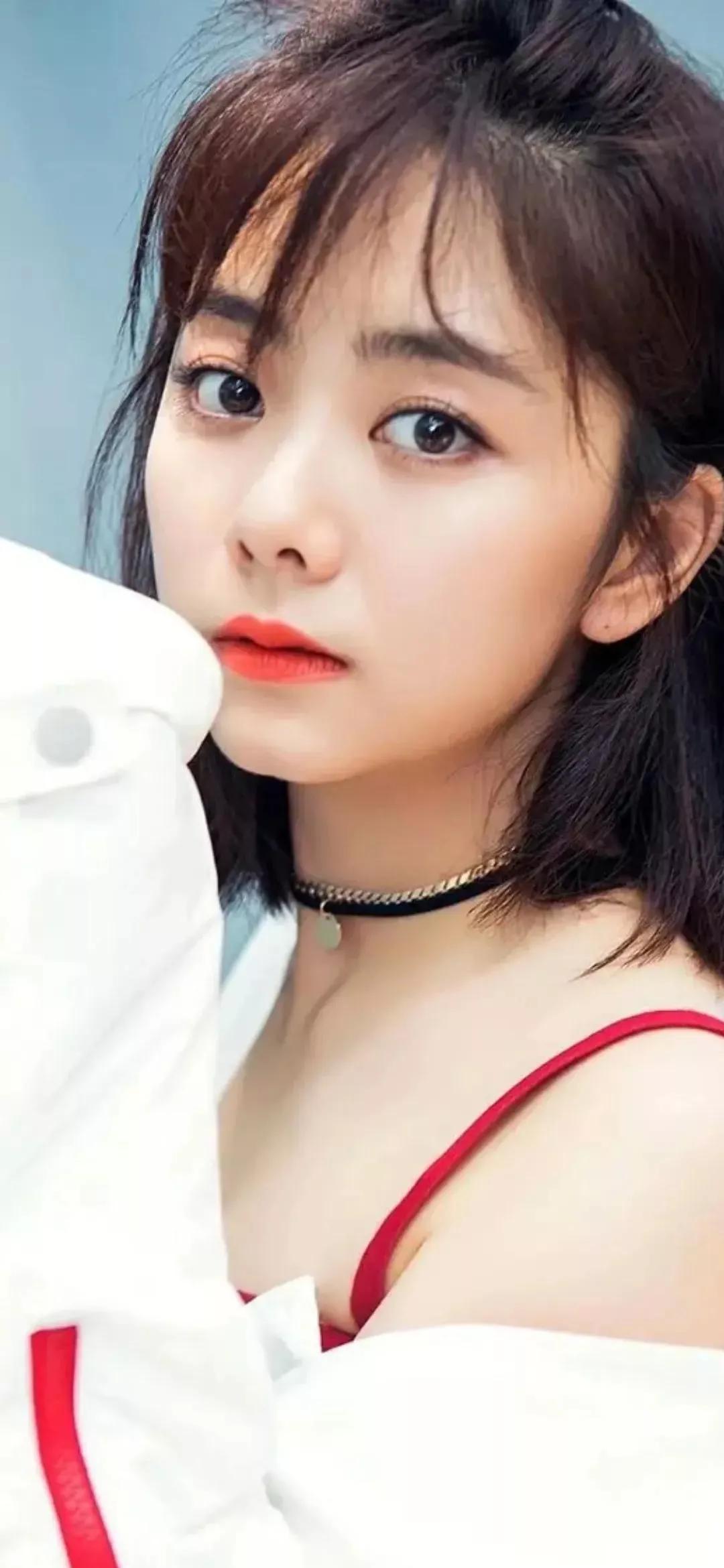 甜美可爱的谭松韵