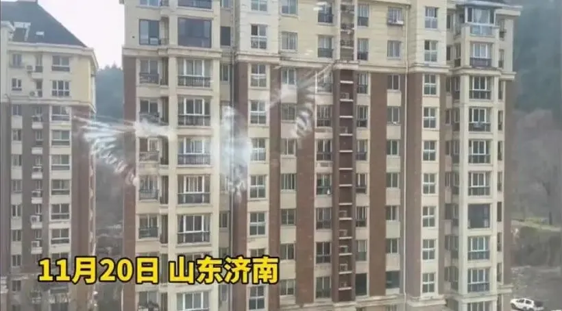 2021年度沙雕新闻,第一个我就绷不住了